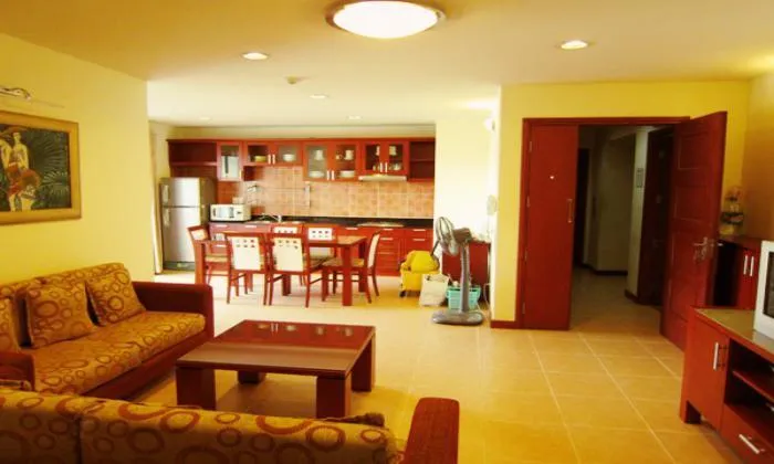 Nice Serviced Apartment in Nguyen Gia Thieu St, District 3, HCM City 90sqm 900 USD/month