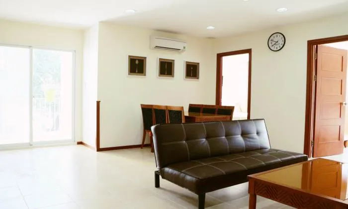Charming 2 Bedrooms Serviced Apartment For Rent, District 3, HCM City 80sqm 1,200 USD/month