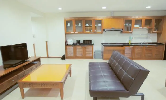 Spacious 2 Beds Serviced Apartment in District 3 HCM City 85sqm 1,200 USD/month