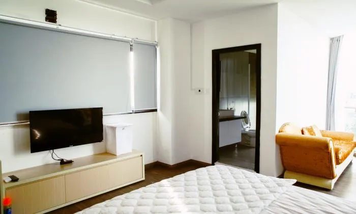 Top Floor One Bedroom Apartment River View District 3 Ho Chi Minh City 45sqm 1,000 USD/month