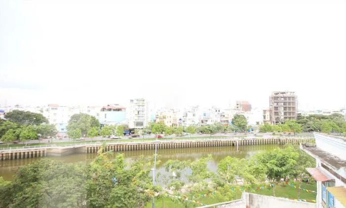 One Bedroom Apartment Facing to Canal in Hoang Sa St District 3 HCMC 55sqm 780 USD/month