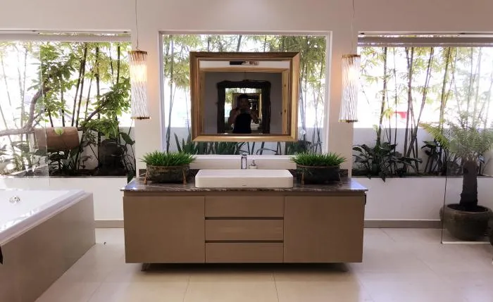 Amazing Penthouse Apartment For Rent in District 4 Ho Chi Minh City 300sqm 3,000 USD/month