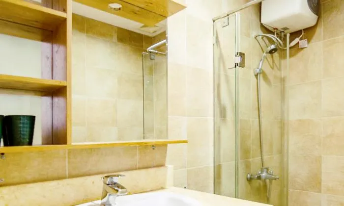 Two Bedroom Serviced Apartment in Tran Hung Dao District 5 HCM City 83sqm 700 USD/month