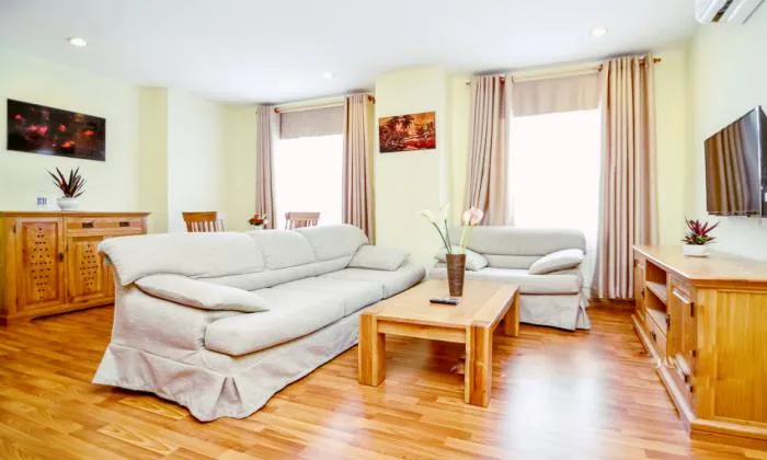 Two Bedroom Serviced Apartment in Tran Hung Dao District 5 HCM City 83sqm 700 USD/month