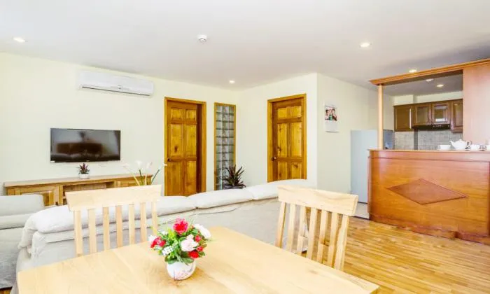 Two Bedroom Serviced Apartment in Tran Hung Dao District 5 HCM City 83sqm 700 USD/month