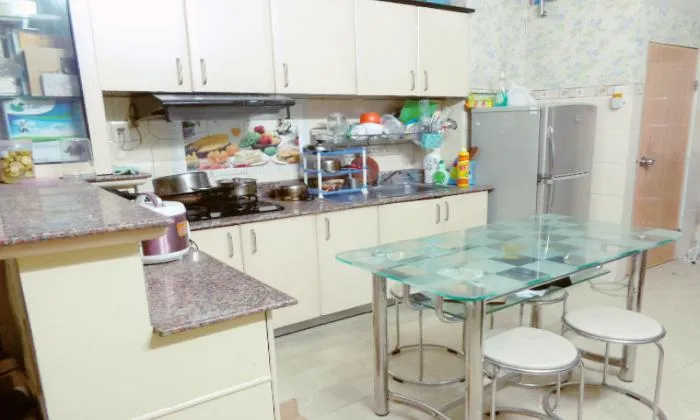 Newly A Room For Rent in District 5 Ho Chi Minh City 30sqm 300 USD/month