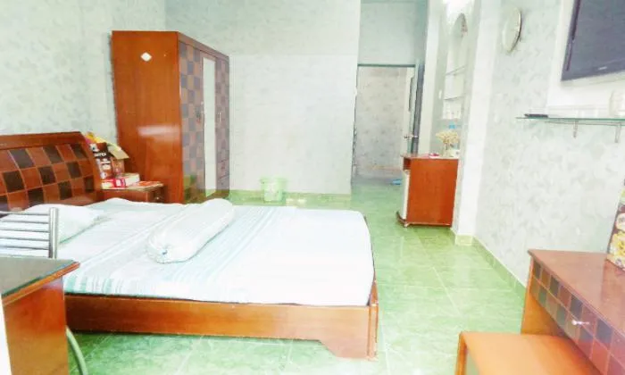 Newly A Room For Rent in District 5 Ho Chi Minh City 30sqm 300 USD/month