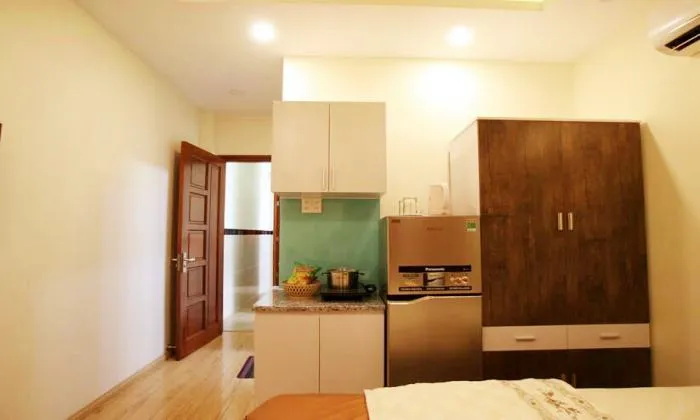 Convenient Studio Serviced Apartment in Binh Thanh District Ho Chi Minh City 25sqm 350 USD/month