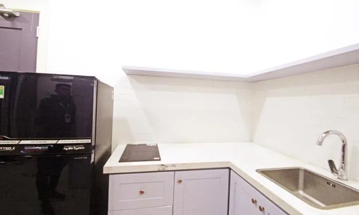 Balcony Studio Apartment For Rent in Xo Viet Nghe Tinh St Binh Thanh HCMC 35sqm 400 USD/month