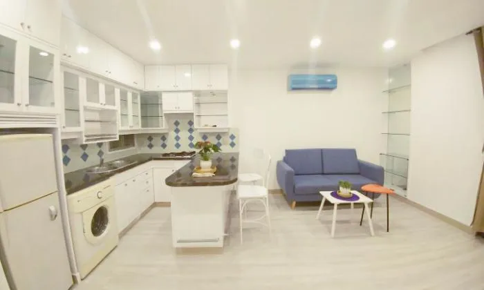 Well Looking and Big One Bedroom Apartment in Binh Thanh District HCM City 75sqm 700 USD/month