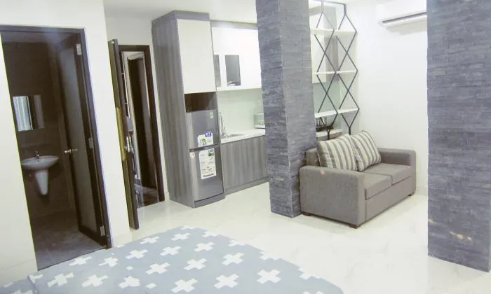 Studio Serviced Apartment in Nguyen Huu Canh St Binh Thanh District HCMC 36sqm 640 USD/month