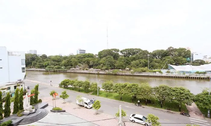 River And Park View One Bedroom Serviced Apartment in Binh Thanh District HCMC 55sqm 700 USD/month
