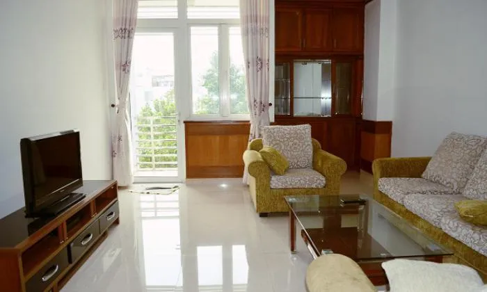 Apartment on Nguyen Cuu Van Street, Binh Thanh District, HCMC 95sqm 850 USD/month