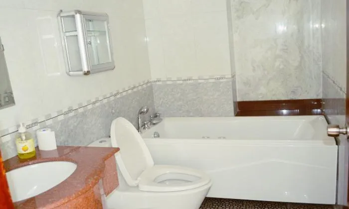 Apartment on Nguyen Cuu Van Street, Binh Thanh District, HCMC 95sqm 850 USD/month