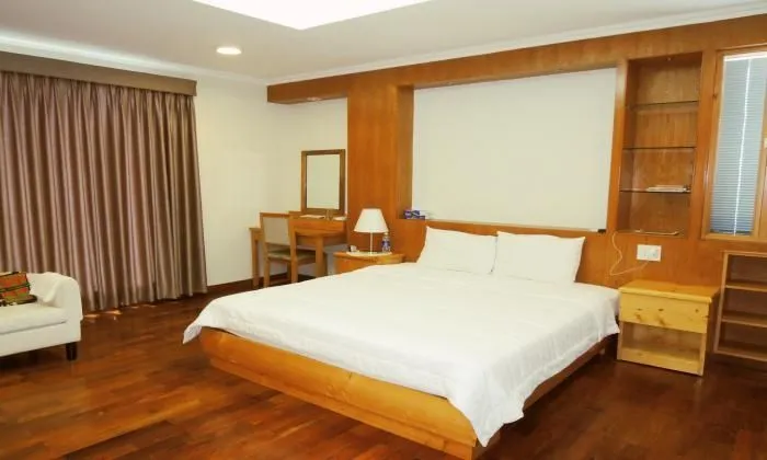 Serviced Apartment For Rent in Binh Thanh Dist, HCM City 100sqm 1,100 USD/month