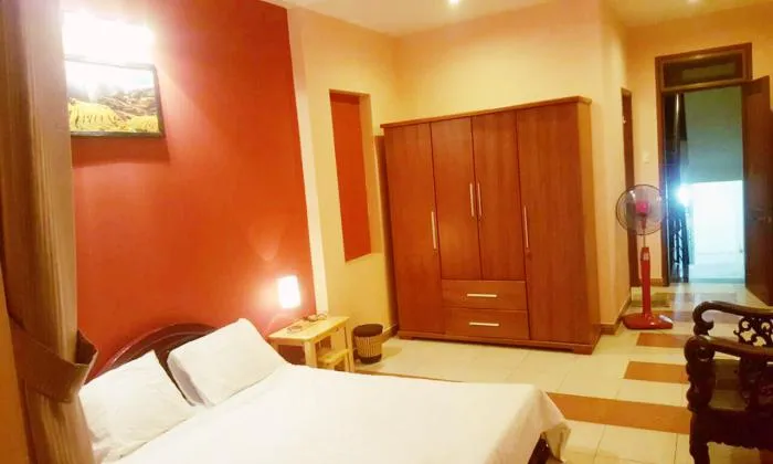 Nice Room For Rent in Nguyen Huu Canh St Binh Thanh District HCMC 25sqm 300 USD/month