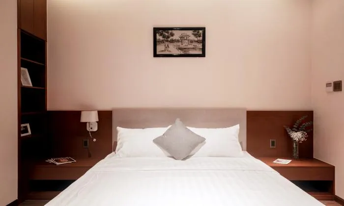 One Bedroom DHTS Serviced Apartment in Nguyen Van Troi Phu Nhuan District HCMC 47sqm 1,000 USD/month