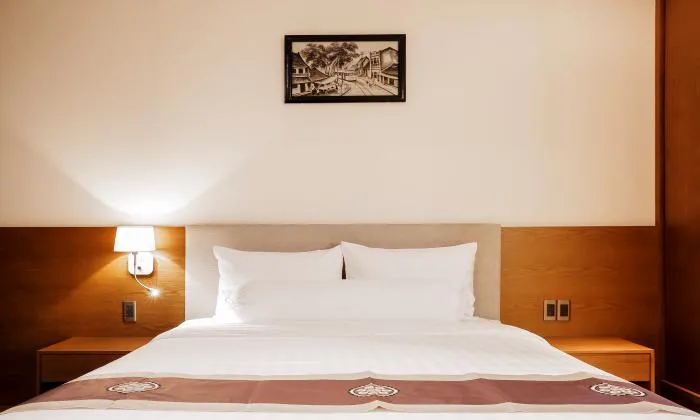 Family Suite Two Bedroom Apartment in DHTS Serviced Apartment Phu Nhuan District HCMC 76sqm 1,600 USD/month