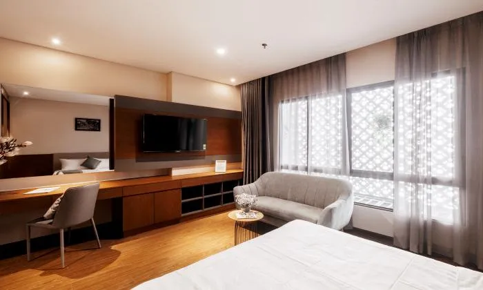 Very Nice Studio With Pool and GYM in Nguyen Van Troi Phu Nhuan District HCMC 47sqm 1,050 USD/month