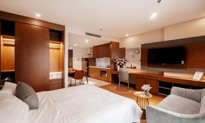 Very Nice Studio With Pool and GYM in Nguyen Van Troi Phu Nhuan District HCMC 47sqm 1,050 USD/month