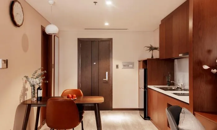 Very Nice Studio With Pool and GYM in Nguyen Van Troi Phu Nhuan District HCMC 47sqm 1,050 USD/month