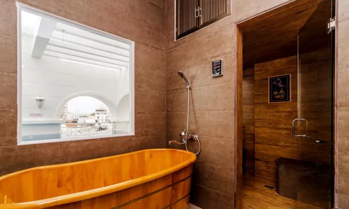 One Bedroom Apartment in Luxury Community Living in Phu Nhuan District  HCMC 47sqm 650 USD/month