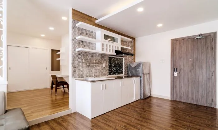 Nice Swimming Pool One Bedroom Serviced Apartment in Phu Nhuan District HCMC 44sqm 700 USD/month