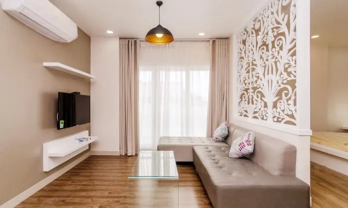 Nice Swimming Pool One Bedroom Serviced Apartment in Phu Nhuan District HCMC 44sqm 700 USD/month