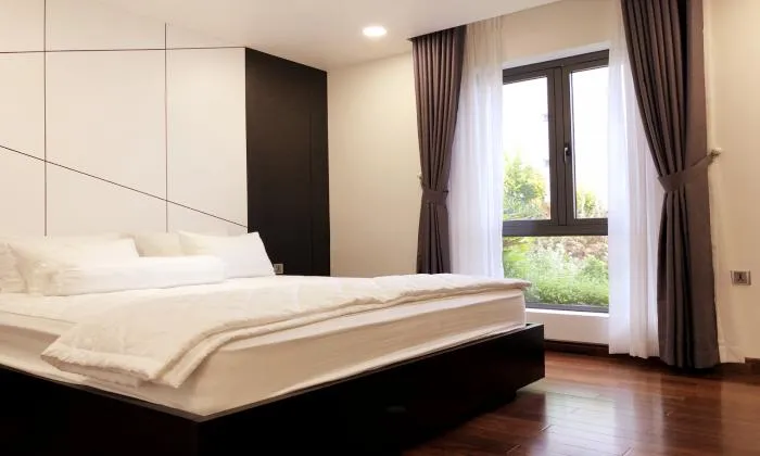 Nice Terrace Penthouse Apartment For Rent Phu Nhuan HCMC 110sqm 1,400 USD/month