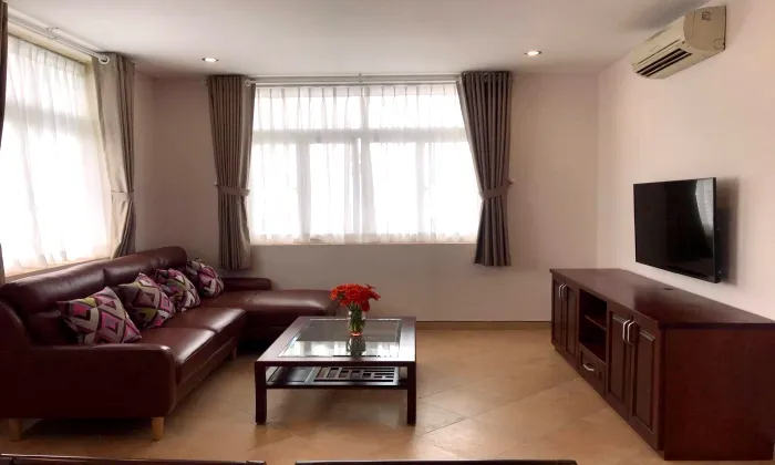 Good Size 02beds Apartment For Rent Phu Nhuan District HCM 80sqm 700 USD/month