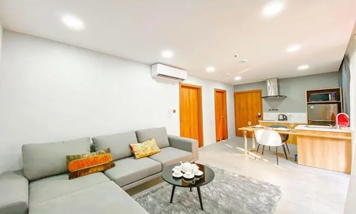Nice Balcony One Bedroom Lumos Serviced Apartment in Phu Nhuan District HCM City 50sqm 670 USD/month