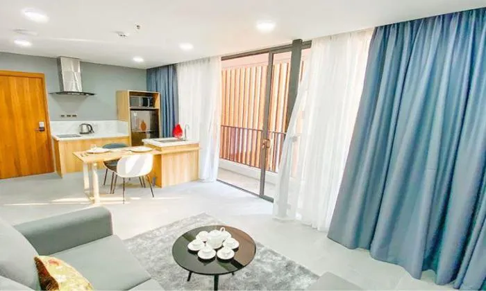 Nice Balcony One Bedroom Lumos Serviced Apartment in Phu Nhuan District HCM City 50sqm 670 USD/month
