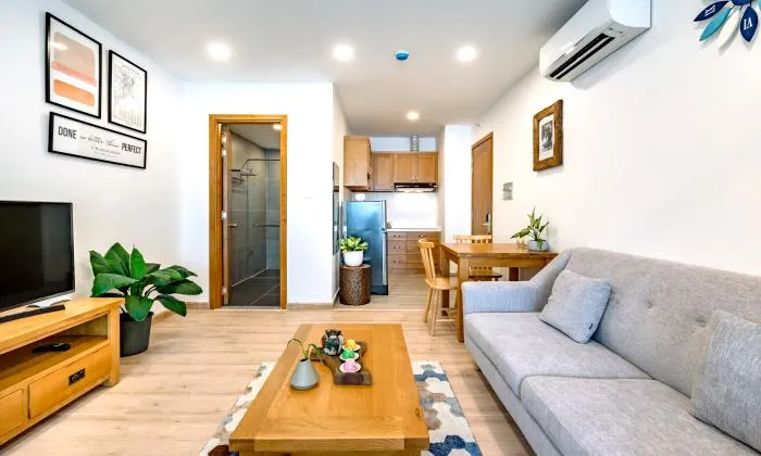 Stunning One Bedroom Serviced Apartment in Phu Nhuan District Ho Chi Minh City 45sqm 650 USD/month