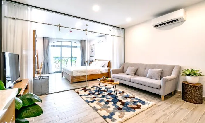 Stunning One Bedroom Serviced Apartment in Phu Nhuan District Ho Chi Minh City 45sqm 650 USD/month