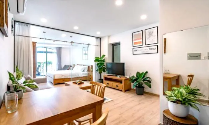 Stunning One Bedroom Serviced Apartment in Phu Nhuan District Ho Chi Minh City 45sqm 650 USD/month