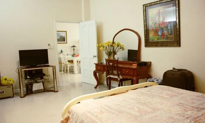 Beautiful Designed Serviced Apartment, Tan Binh District, HCMC 110sqm 1,000 USD/month