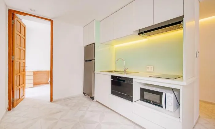 Two Bedroom Apartment For Lease in Bach Dang Street Tan Binh District HCMC 80sqm 800 USD/month