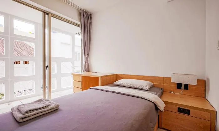 Two Bedroom Apartment For Lease in Bach Dang Street Tan Binh District HCMC 80sqm 800 USD/month