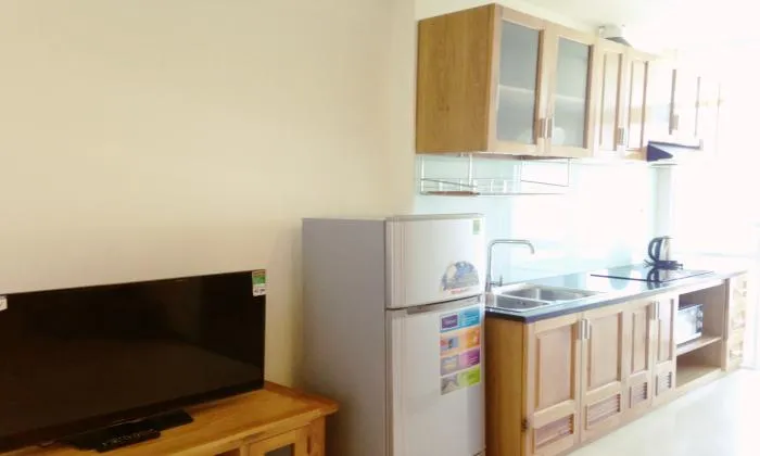One Bedroom Apartment in Walking Distance To Airport Tan Binh District HCMC 45sqm 500 USD/month