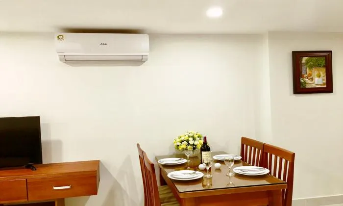 Nice One Bedroom Apartment in Cuu Long St Tan Binh District HCMC 45sqm 550 USD/month