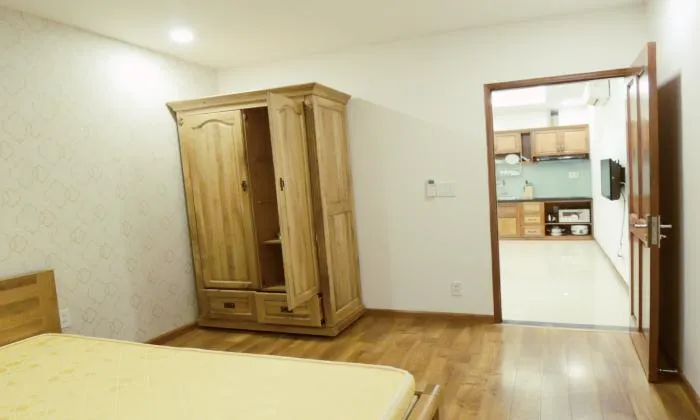 Nice One Bedroom Apartment For Rent in Tan Binh District, HCM City 50sqm 550 USD/month