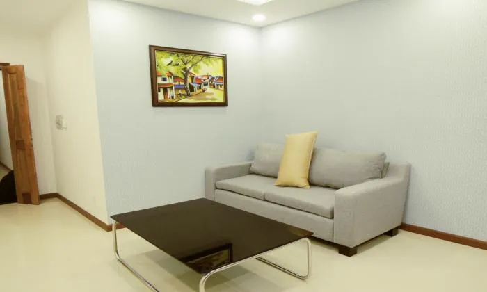 Quiet Two Bedrooms Apartment For Rent in Tan Binh District HCMC 67sqm 600 USD/month