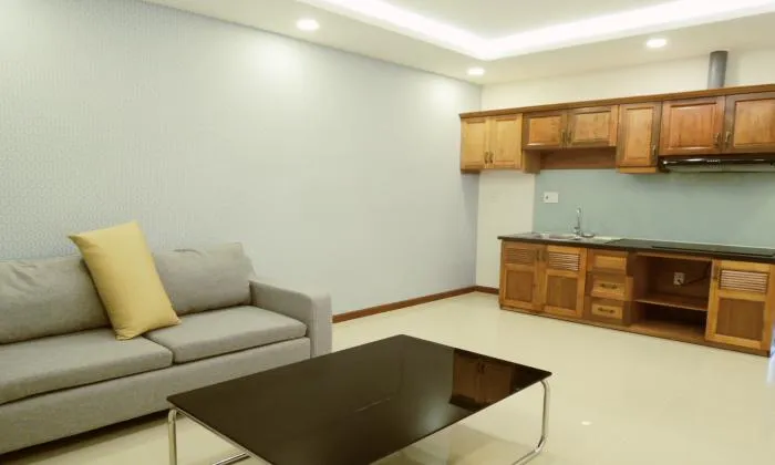 Quiet Two Bedrooms Apartment For Rent in Tan Binh District HCMC 67sqm 600 USD/month
