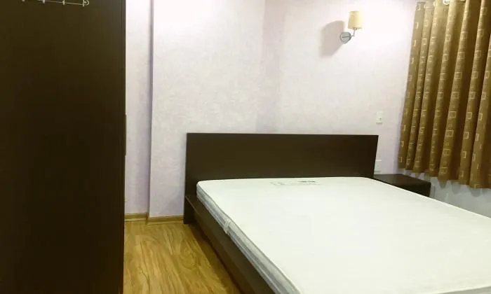 Reasonable Rent Two Bedrooms Apartment In Tan Binh District HCM City 70sqm 600 USD/month