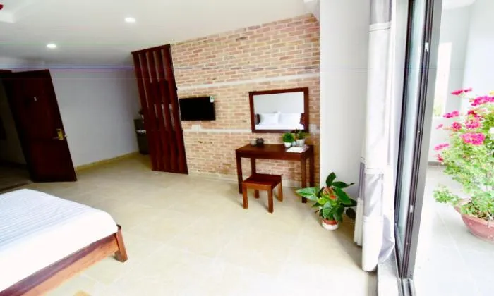 Amazing Balcony Studio Apartment in Tan Binh District Ho Chi Minh City 35sqm 500 USD/month