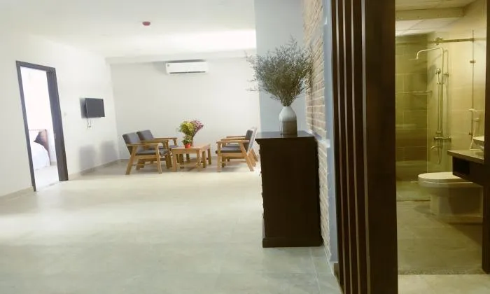 Spacious Two Bedroom Apartment For Lease Near Airport Plaza Tan Binh District HCM 80sqm 1,000 USD/month
