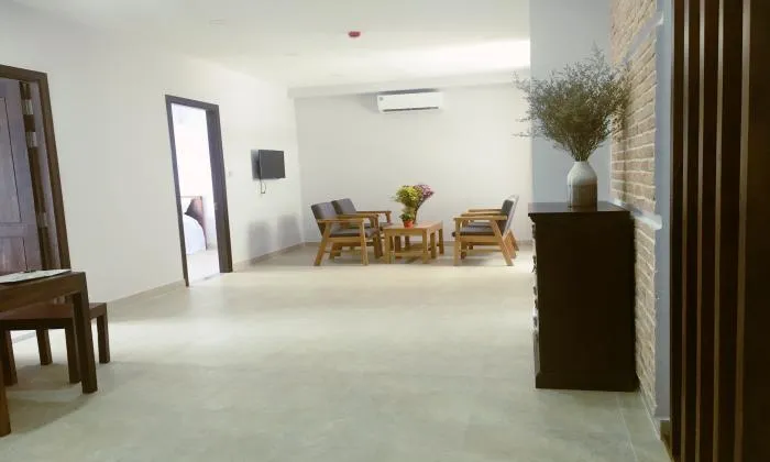 Spacious Two Bedroom Apartment For Lease Near Airport Plaza Tan Binh District HCM 80sqm 1,000 USD/month