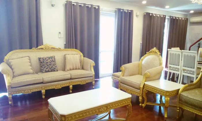 Garden Penthouse Near Tan Son Nhat International Airport Tan Binh District HCM City 300sqm 1,500 USD/month