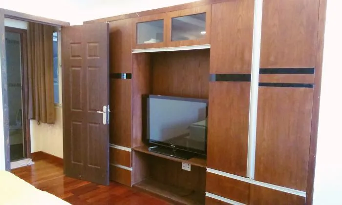 Garden Penthouse Near Tan Son Nhat International Airport Tan Binh District HCM City 300sqm 1,500 USD/month