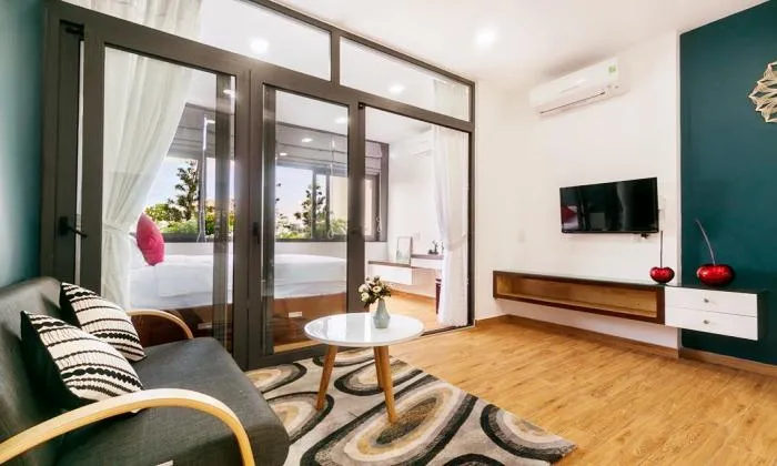 Garden Top Floor One Bedroom Apartment For Rent in Le Van Sy Tan Binh District HCMC 40sqm 650 USD/month